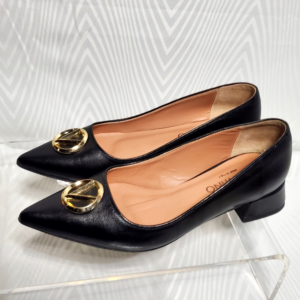 Authentic Valentino By Mario Perla Vlogo Pump